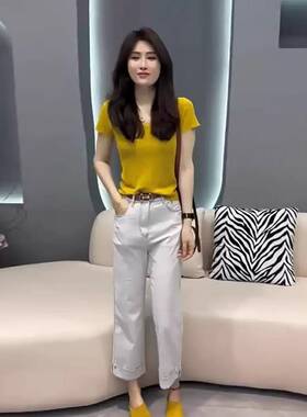洋气时尚黄色短袖T恤穿搭白色裤子两件套夏装今年流行搭配一整套