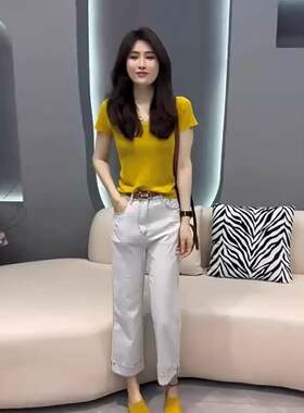 洋气时尚黄色短袖T恤穿搭白色裤子两件套夏装今年流行搭配一整套