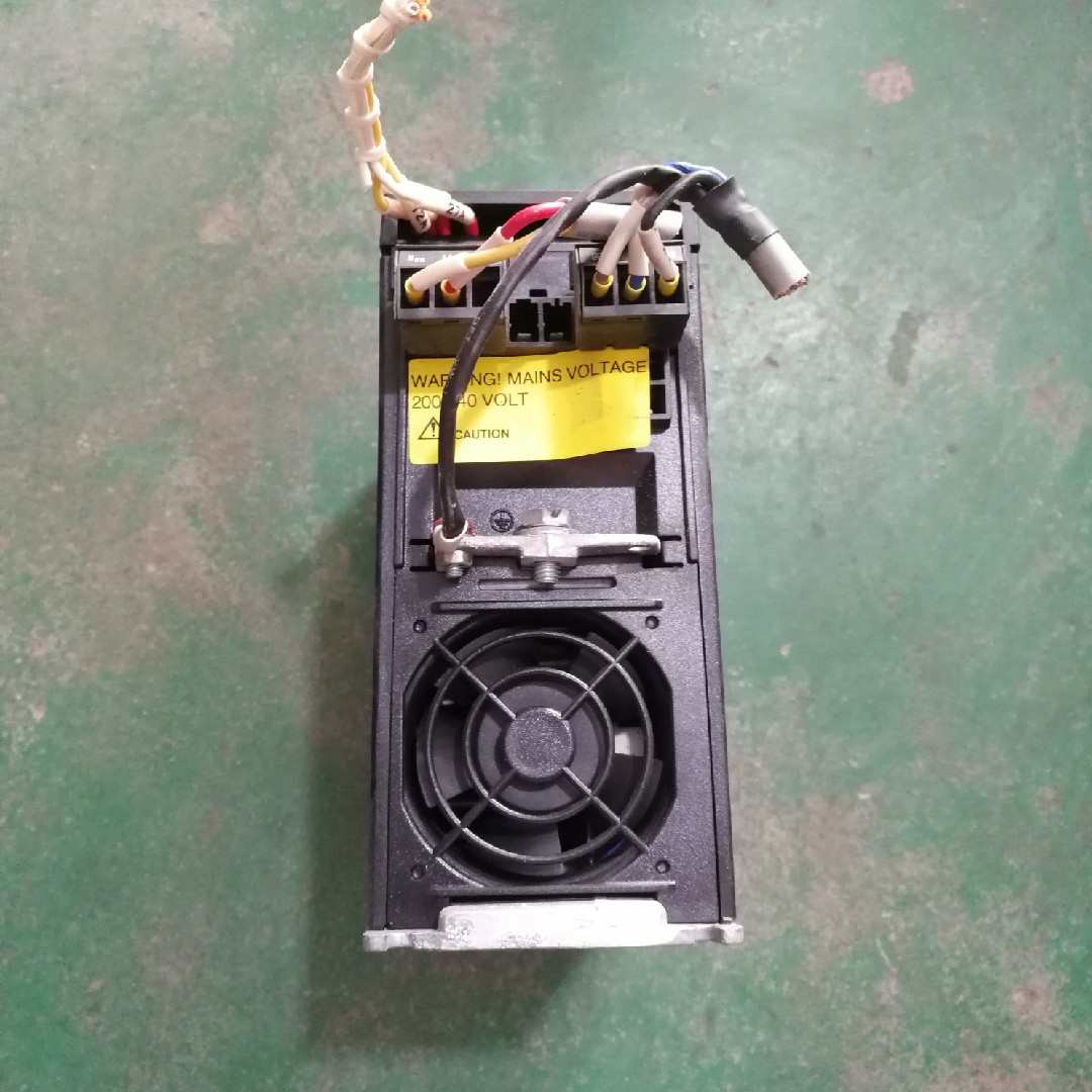 丹佛斯VLT2800变频器VLT2803PD2B20STR0DBF00A00C1 220V 实图二手