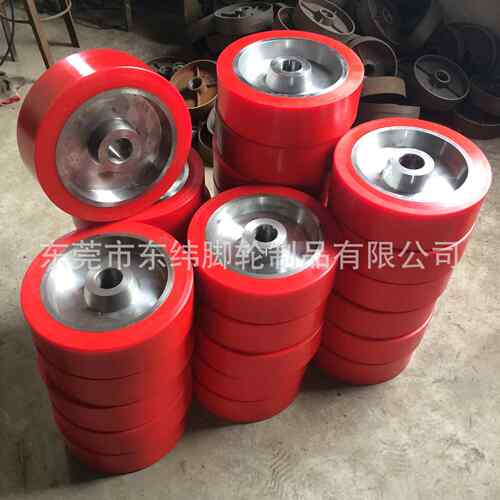 54号钢铁芯包聚氨酯PU摩擦轮传动驱动轮硬橡胶滚轮氏4568邵度92A