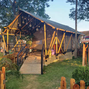 營地坡屋頂游牧帳篷酒店輕奢小屋景區(qū)露營木屋民宿野奢帳篷定制