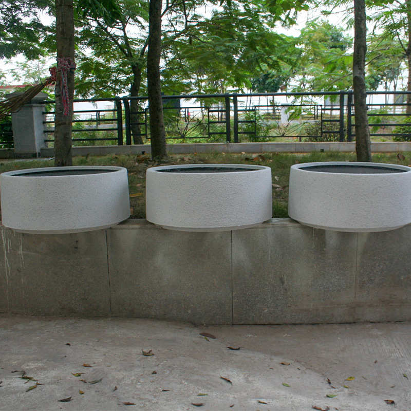 简约玻璃钢套盆白色圆柱形花盆商场落地圆盆龙缸树脂制品室内装饰