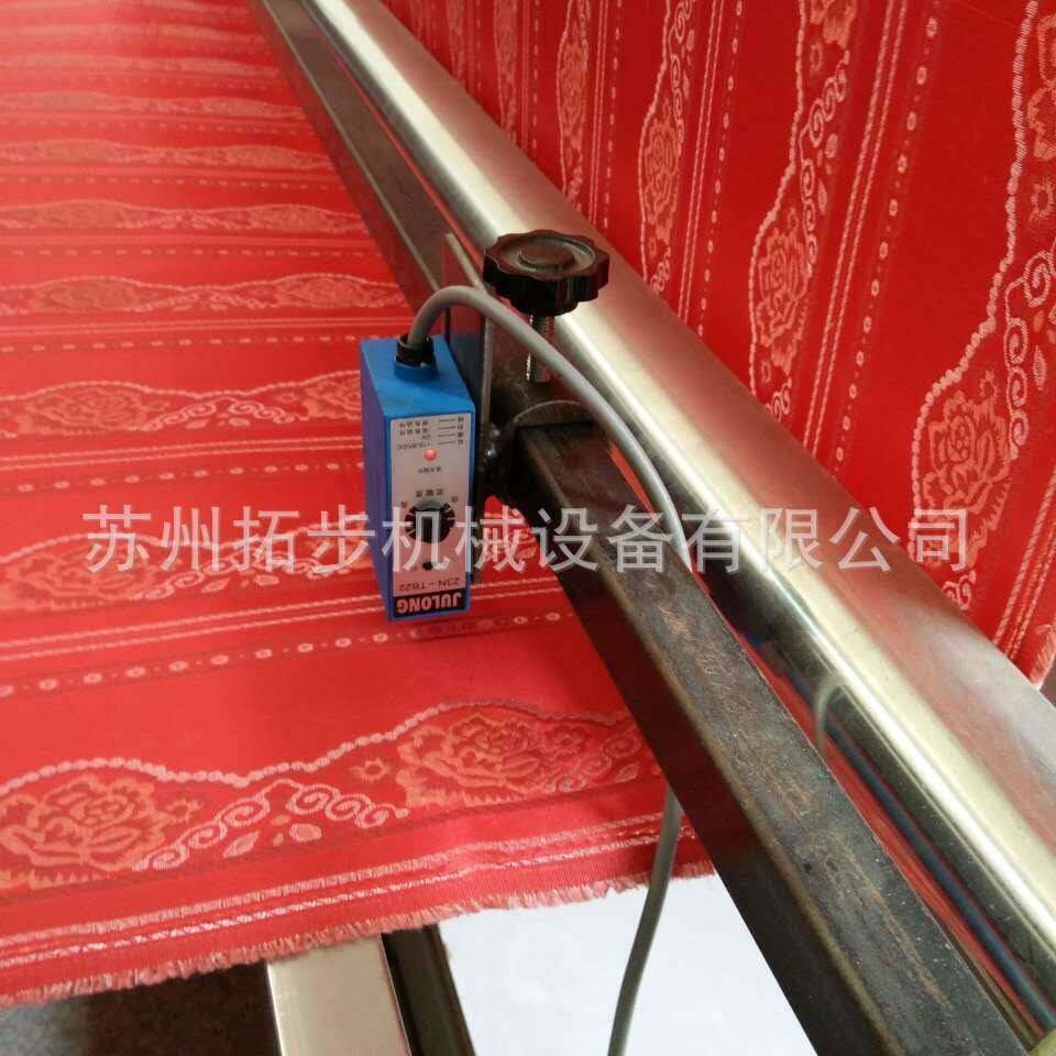 供应河南商丘礼品袋纱袋定位热切机布料直条割布机电热刀切边机