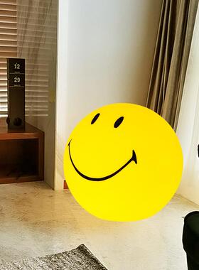 客厅装饰摆件落地灯网红笑脸灯氛围小夜灯可充电落地台灯led卧室