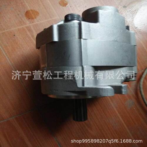 ZD220-3中联推土机配件TY220.49-7变速泵出油接头