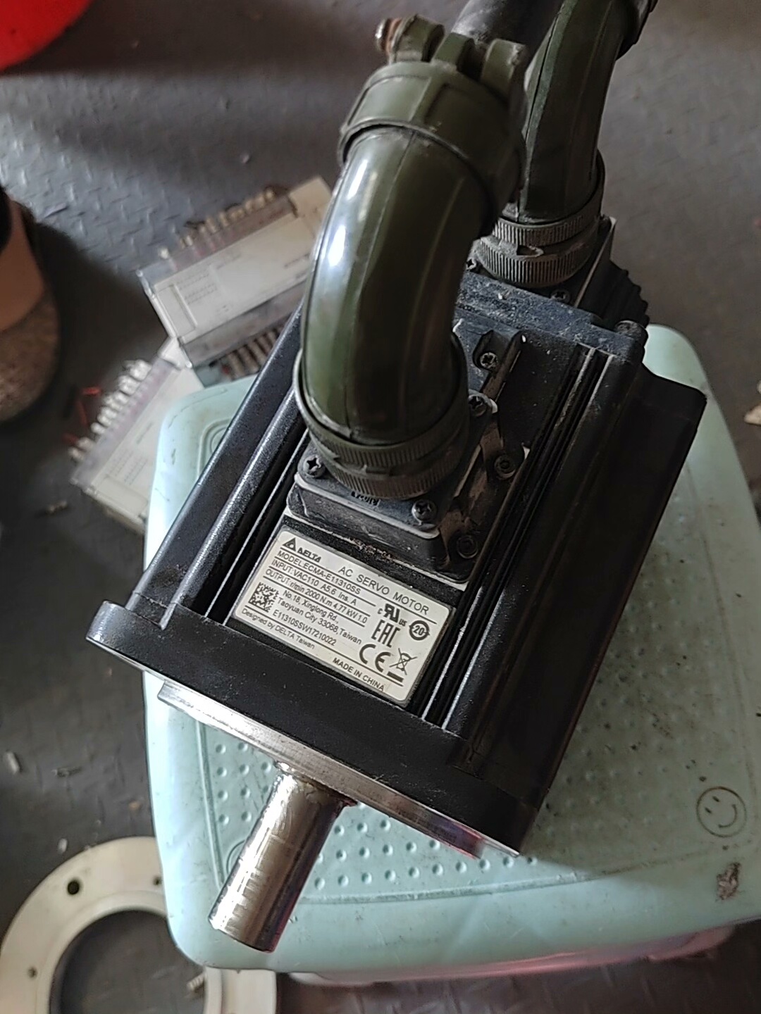 拆机台达伺服电机ECMA-E11310SS，1KW成色还可以