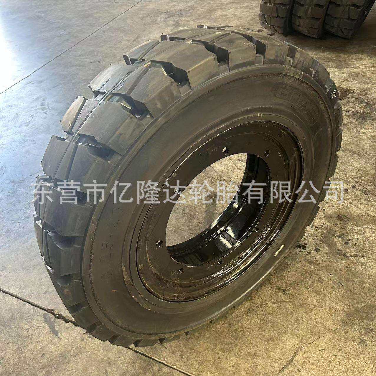 10吨8.25-20叉车实心轮胎9.00-20 9.00R20 7.0斯泰尔汽车充气轮胎