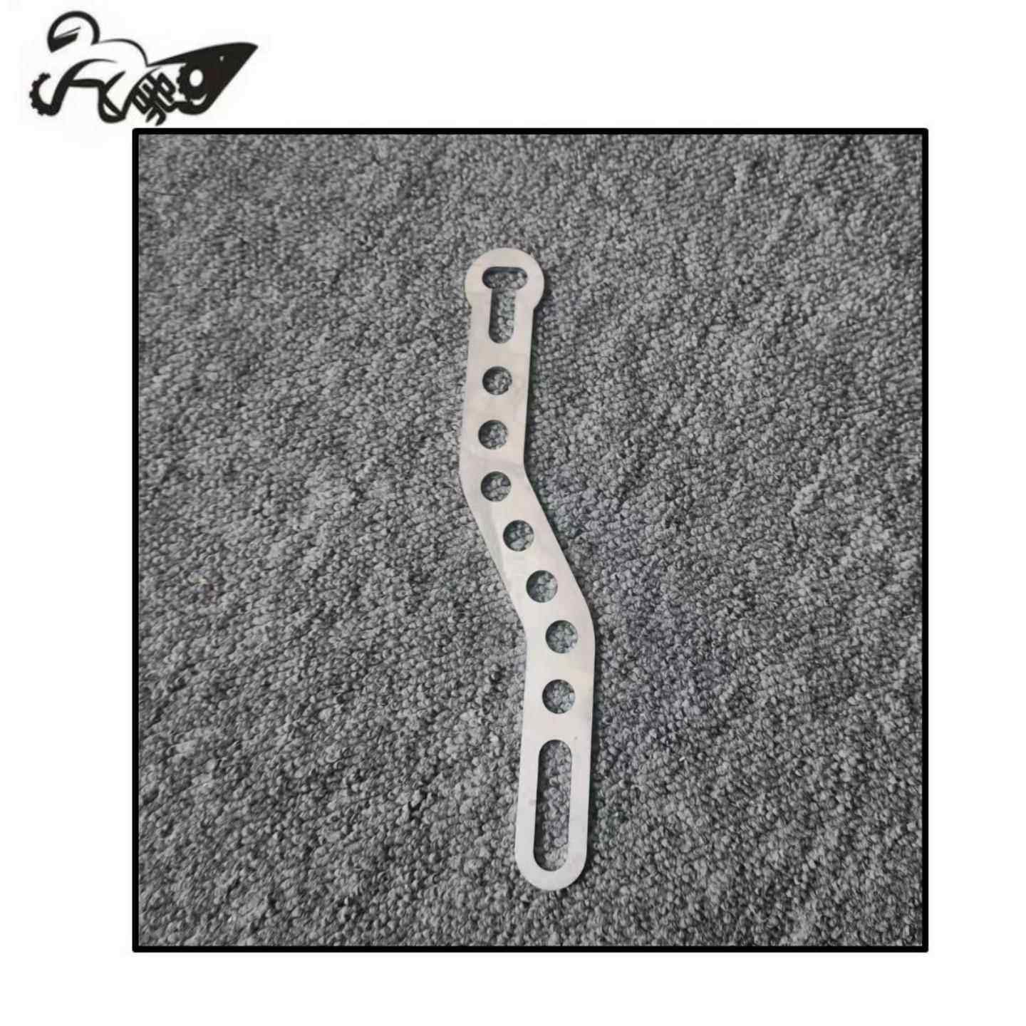 摩托车排气管复古改装踏板车跑车跨骑装车吊耳挂耳支架连接支架