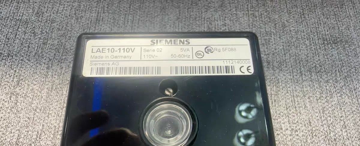 西门子LAE10-110V，火焰探测器，全新原装进口，德国制