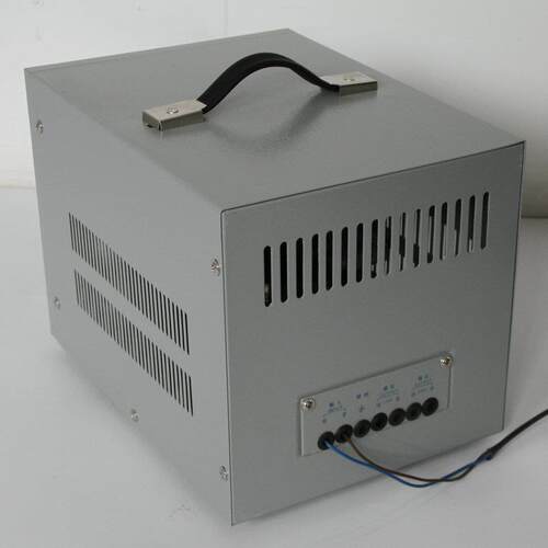 上海中科 SVC-3000VA立式高精密度全自动交流稳压器