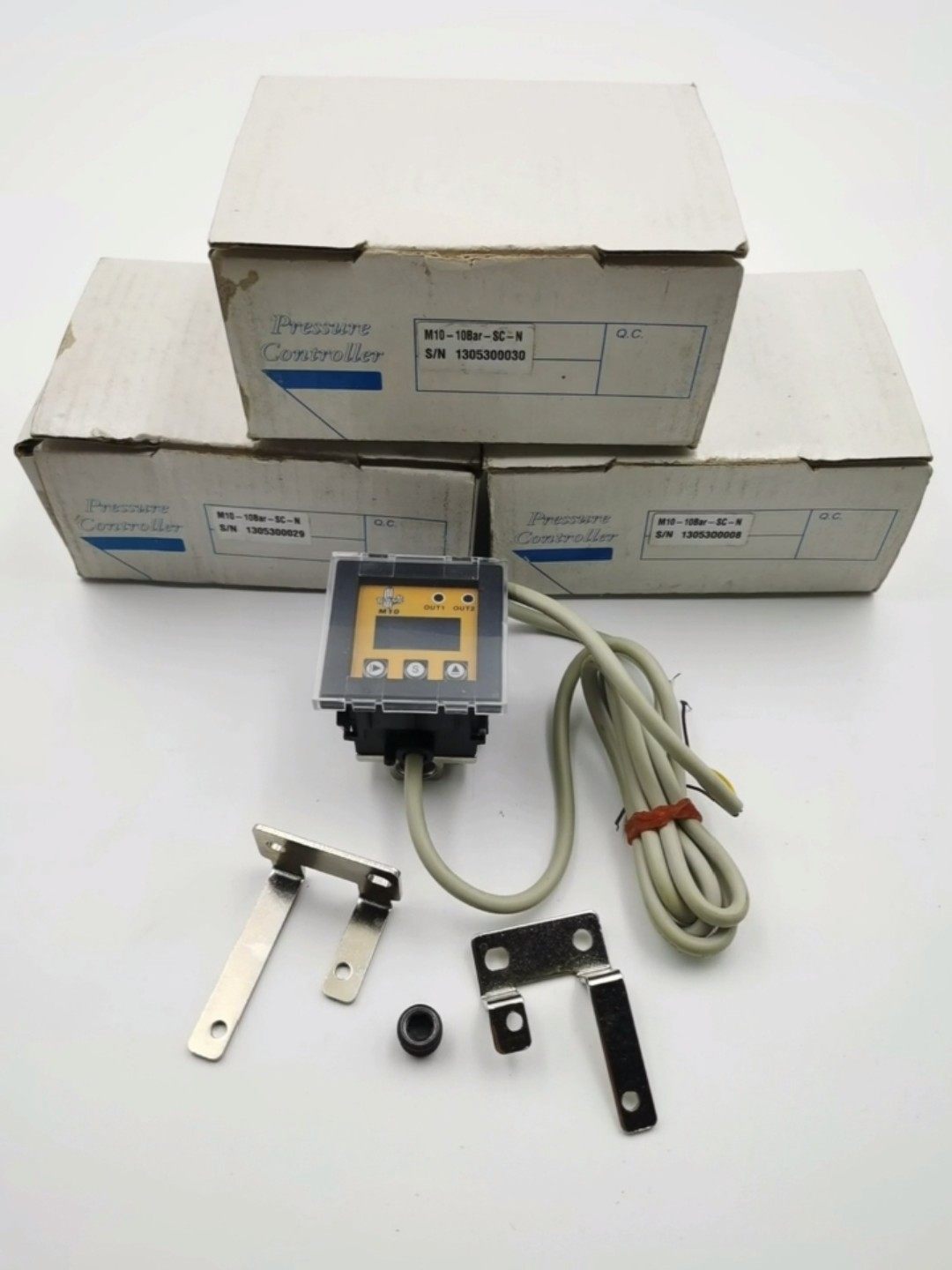 处理5个M10-10BAR-SC-N全新原装TSMC数显压力