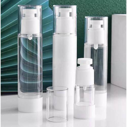 Vacuum-sealed portable press-type travel spray bottle for to