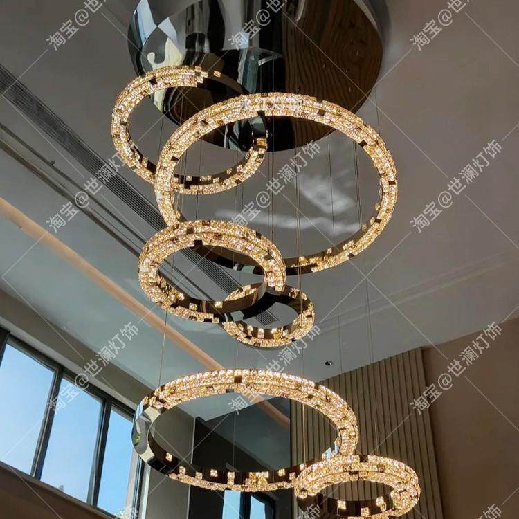 现代轻奢别墅挑空客厅主灯2026自建房复式楼中空水晶大吊灯黑色