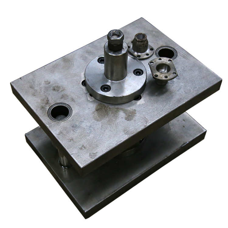 五金模具冲压模具拉伸模具连续冲压模具