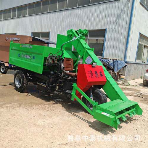 牛舍铲粪清扫车四轮粪便清理车60马力自走式铲粪机柴油款清粪车
