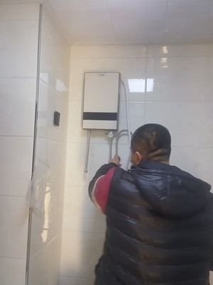 重磅评测:奥特朗电热水器怎么样?用后一个月真实反馈内幕