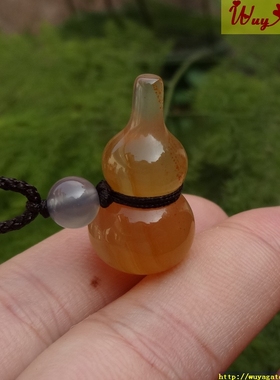 无烧天然玛瑙小葫芦少女款风吊坠