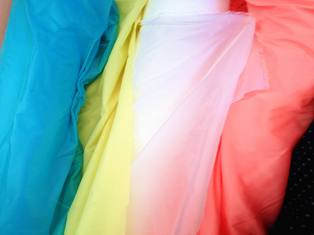 糖果色尼丝纺超薄半透明风衣料