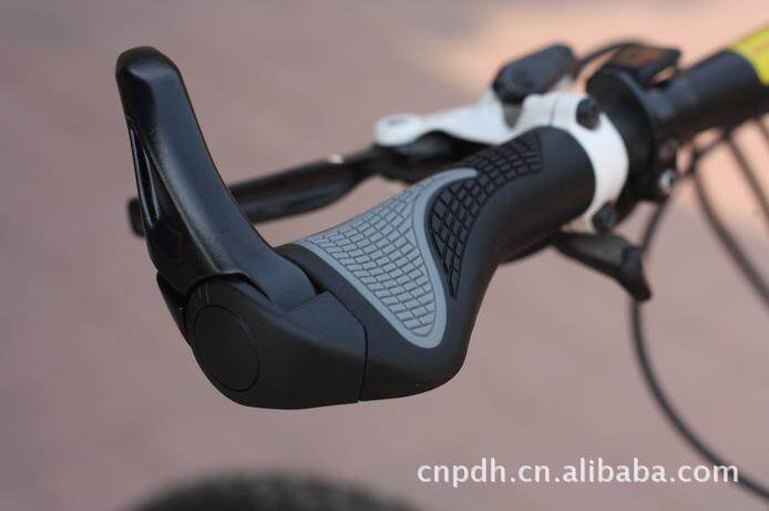 Poignées de vélo - Ref 2338439 Image 1