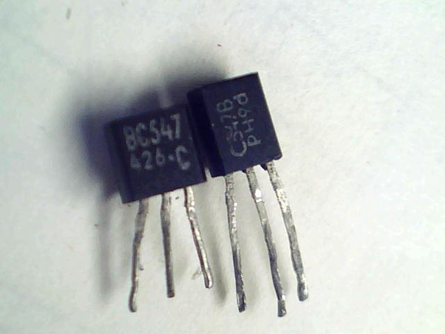 小功率三极管2SC547，BC547