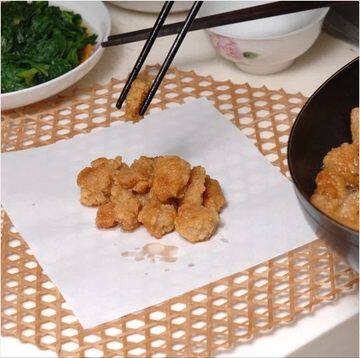 South Korea Imports Kitchen Barbecue Suction Oil Paper Fried Food Paper Roast to Oil Paper Cake Use Mat Paper Filter Oil paper