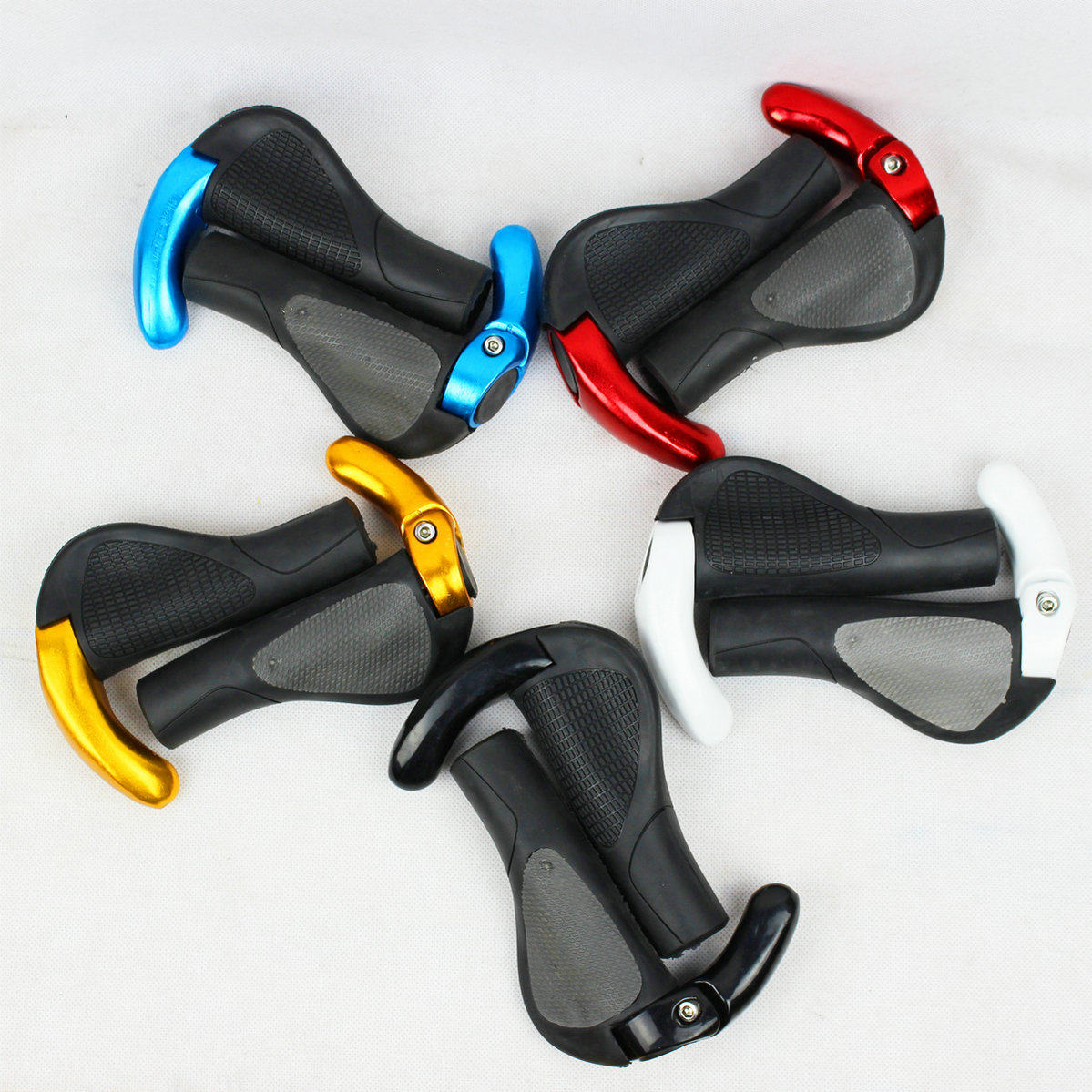 Poignées de vélo - Ref 2341807 Image 1