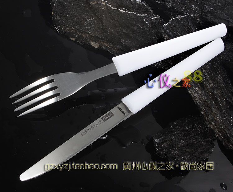 欧洲外贸4寸不锈钢牛扒刀叉彩色扭纹塑柄密齿牛排刀水果刀餐steak在类目 餐饮具, 餐具, 西餐刀具中 - 来自Buy2taobao.com提供专业的淘宝代购服务