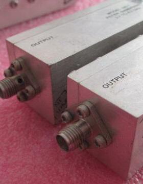 320-1 美国进口 3.7-4.2GHz N母-SMA母 射频微波同轴带通滤波器