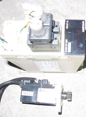 三菱伺服驱动器MR-J2-03A5 配HC-AQ0135D 专业销售维修一体化