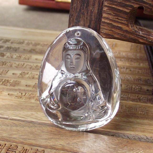 正品水胆水晶项坠雕刻观世音菩萨挂件异像天然鼠年吊坠男饰品挂坠