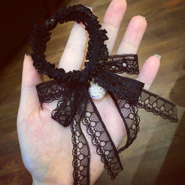 Accessoire coiffure en dentelle - Ref 1201452 Image 1