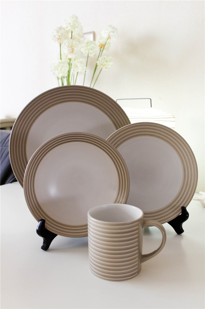 外贸陶瓷餐具英国名品丹蓓新款土黄色新骨瓷西餐盘/碗/杯4件套