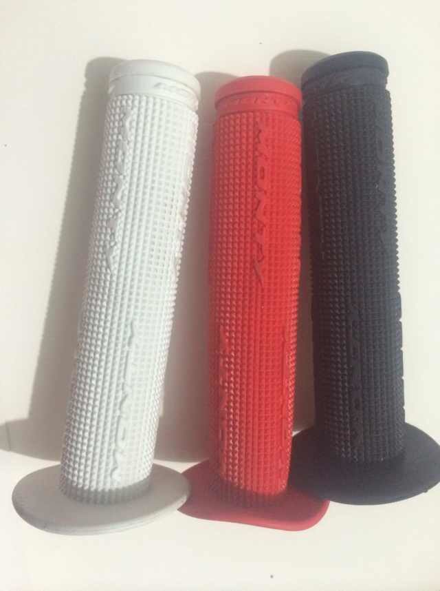 Poignées de vélo - Ref 2356111 Image 1