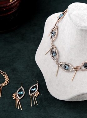 lulu图标迷人蓝眼睛项链