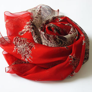 Red gift box, silk autumn pack, cloak for mother, summer scarf