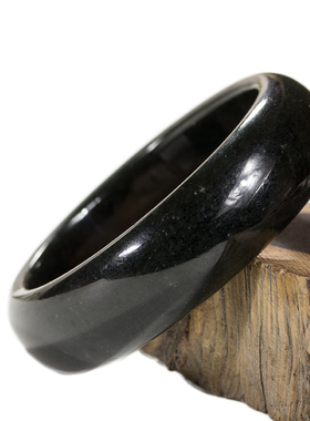 和田玉手镯宽边玉镯子墨绿色