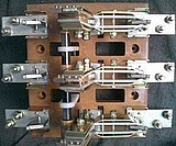 全新正品低压刀开关HS13B-1500/31刀开关 双刀头，双电源开关