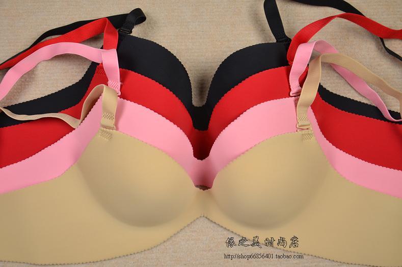 特价春夏款皇后乳沟光面小胸侧收内衣 一片式无痕加厚聚拢文胸