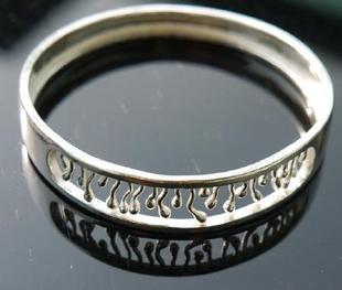 新款纯银纯手工刻花开窗手镯女SU素银专柜正品购时尚饰品特价