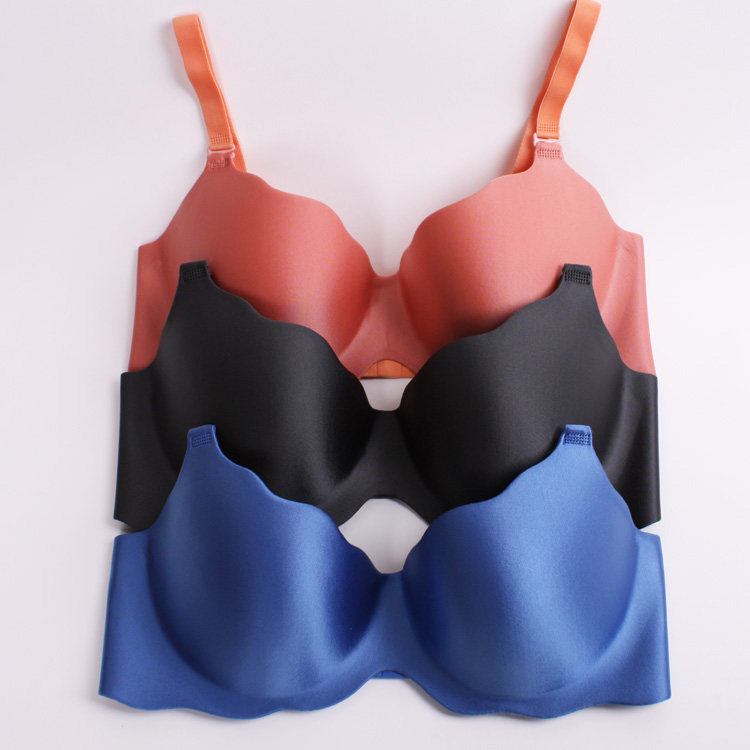 包邮性感光面一片式内衣无痕文胸薄款70d75d80d75e80c 85b85c