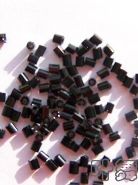 3mm黑色管珠，0.5元15克