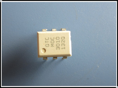MOC3010 光电耦合
