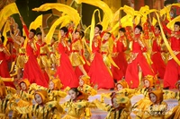 Trang phục múa rồng Trung Quốc Dahong Trang phục biểu diễn nam giới Biểu diễn sân khấu Khai mạc Dance Dance - Trang phục dân tộc những kiểu đồ bộ may đẹp