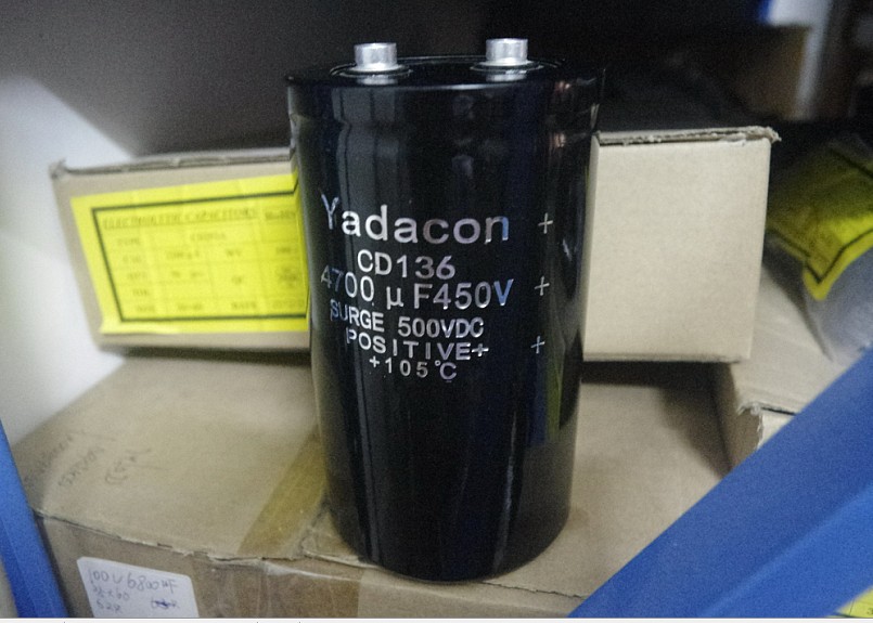 450V 4700UF铝电解电容器 Yadacon CD136 77*100mm电容器 75X105