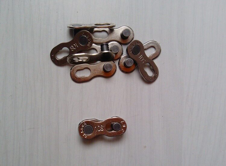 Chaîne de vélo - Ref 2368867 Image 1