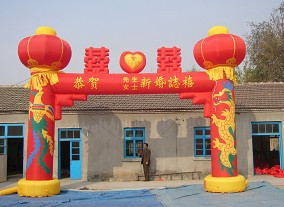 8米充气门庭/庆典婚庆门亭/立柱拱门/灯笼柱双喜门庭 凯旋气模图片