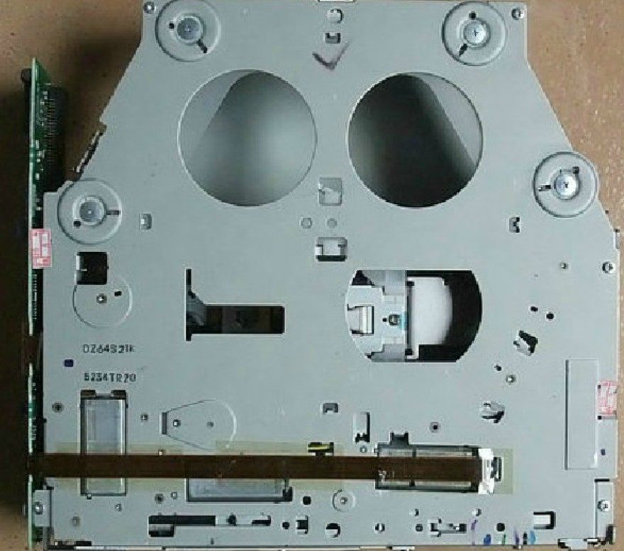 阿尔派6碟CD机芯 宝马X5六碟CD机