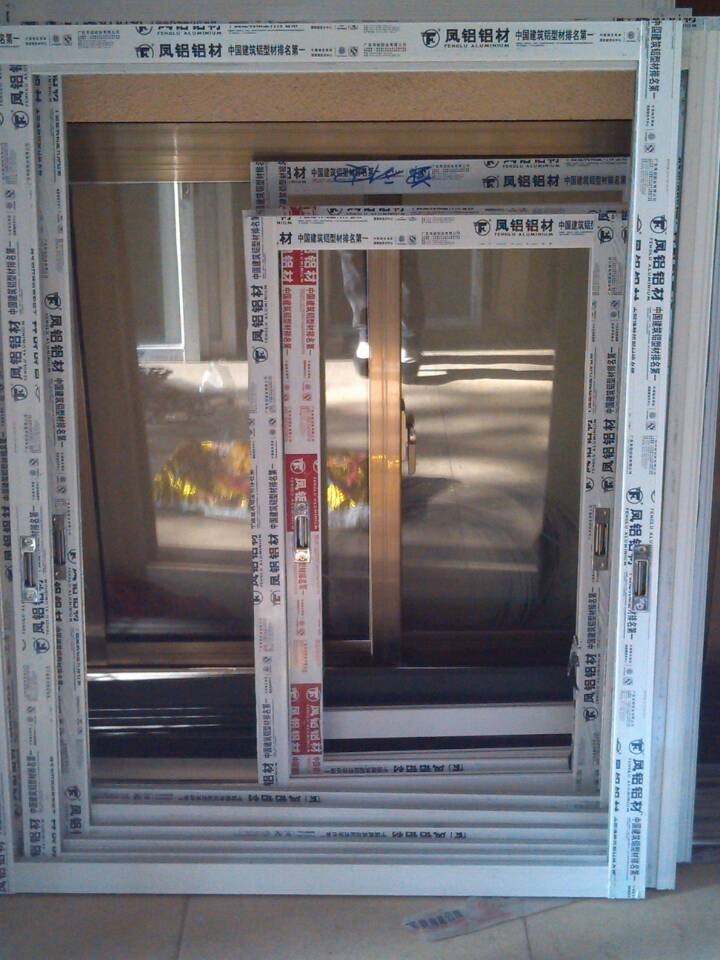 凤铝推拉门窗-1.4mm厚度窗户单透明玻璃-可定做推拉门-隔断阳台窗图片