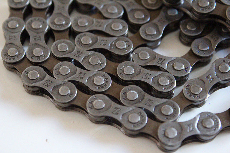 Chaîne de vélo - Ref 2371966 Image 1