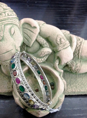 泰国进口天然彩色宝石网聚手镯